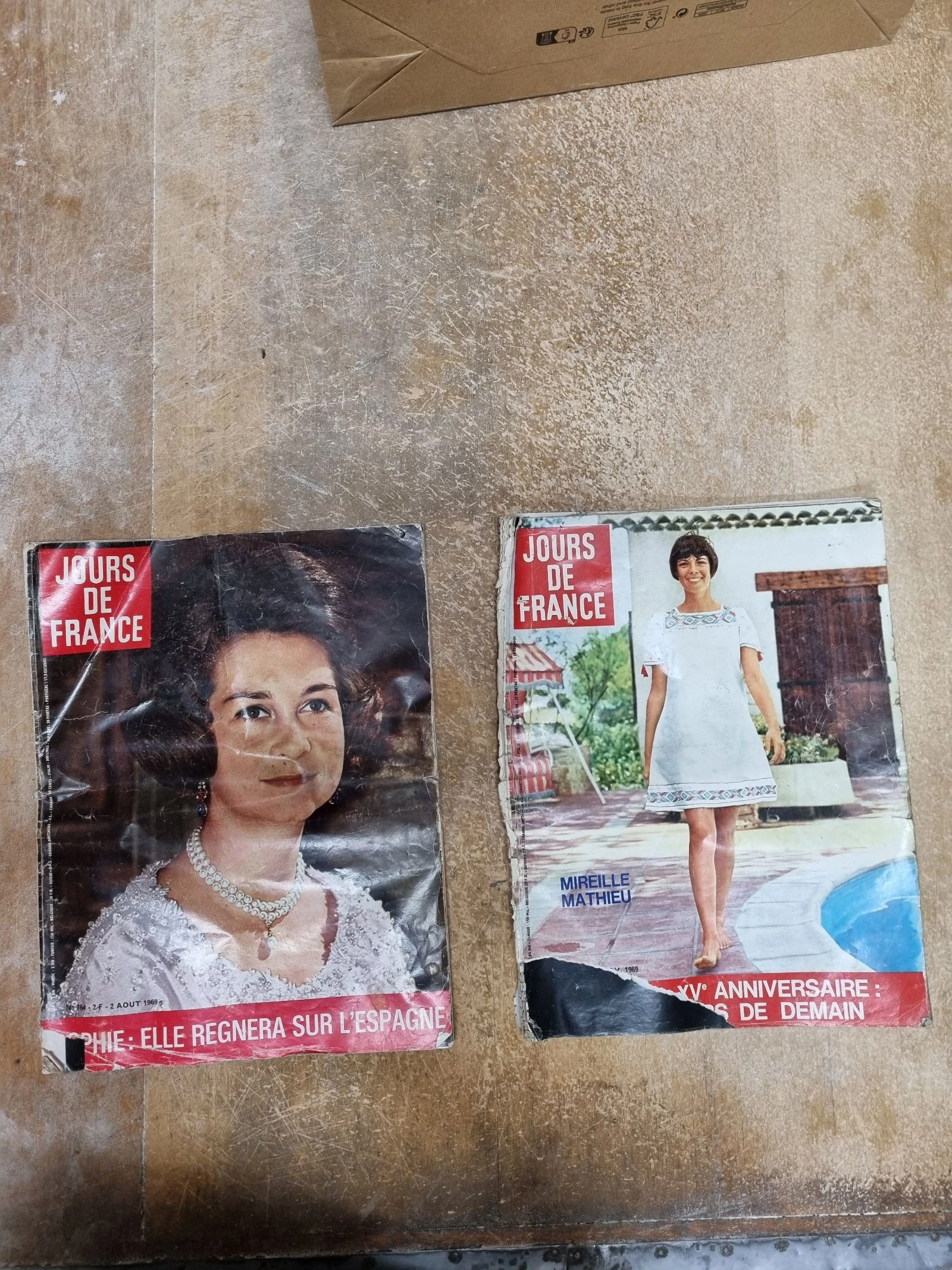 2 revistas Jour de France 1969